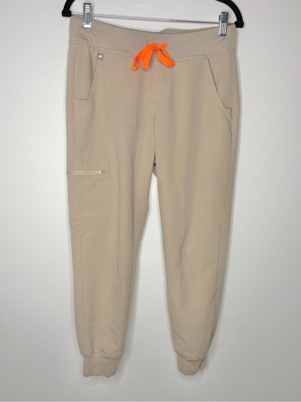 FIGS Zamora Technical Collection Taupe Cargo Scrub Jogger Pants Size Small Petit